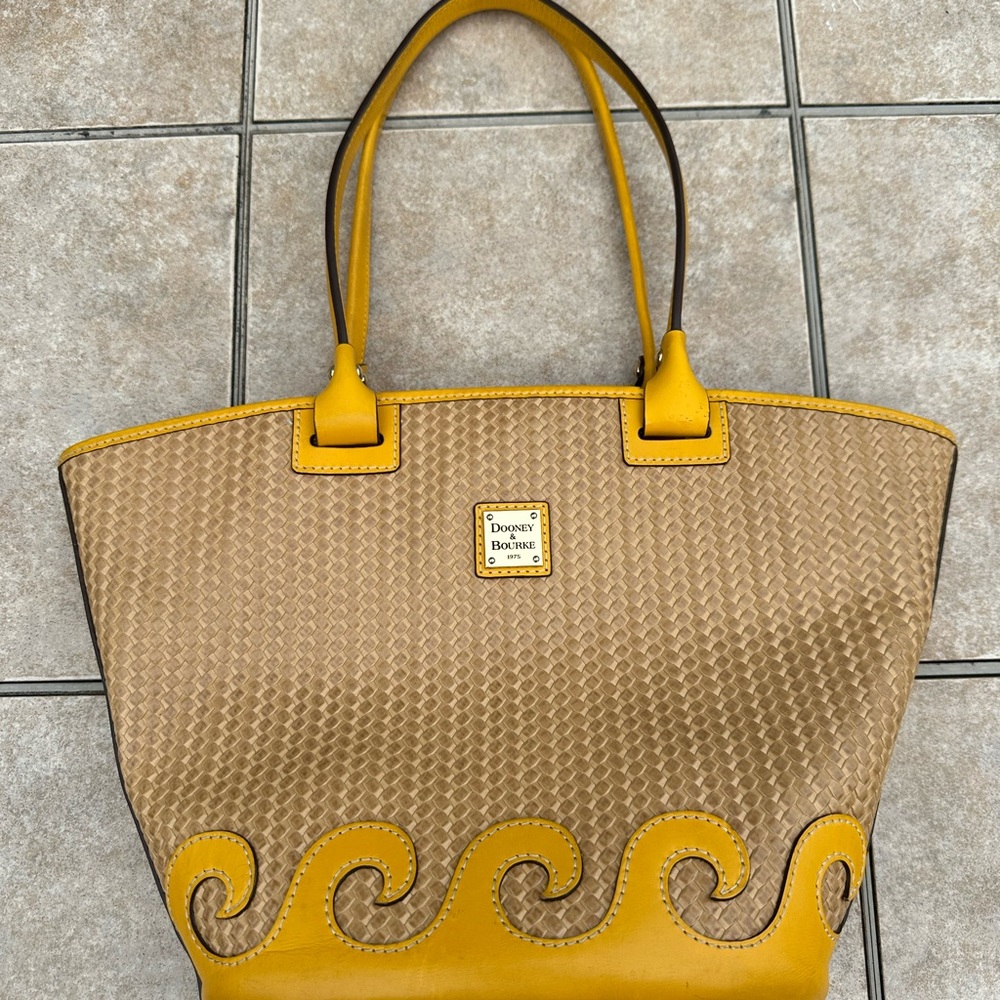 Dooney & Bourke Beacon Woven Atlantic Tote Light Taupe - Picture 9 of 16